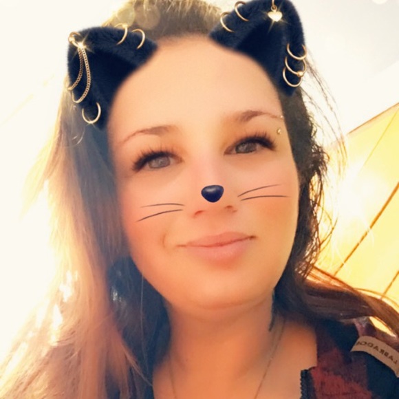 Meet your Posher, Shona - Picture 2 of 2